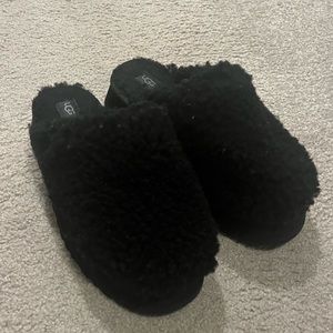 Ugg fuzzy black slippers